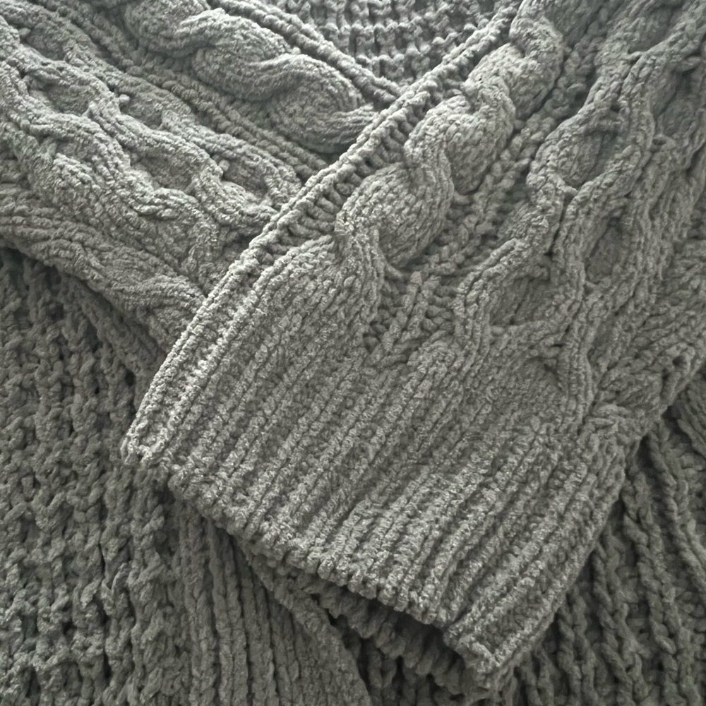 Never worn, ALTAR’D State chenille cable knit cardigan - Picture 5 of 7